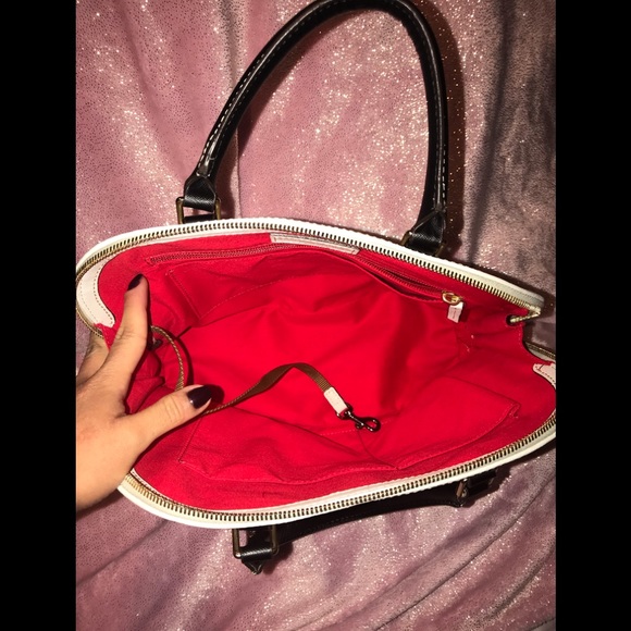 Dooney & Bourke Zip Zip Domed Satchel 🖤 - Picture 5 of 9